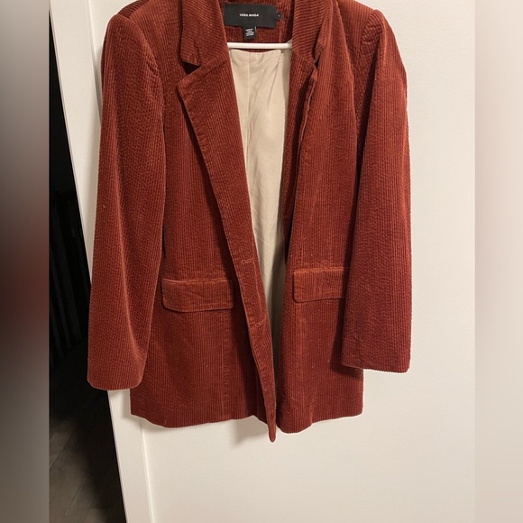 Blazer - Picture 2 of 4